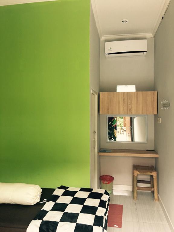 Guest House Rumah Lombok Syariah Mataram Exterior photo